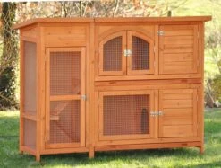 Bobby’s Konijnenhok XL – Bruin – Naturel – Konijnenhok Voor Buiten – Meerdere Uitgangen – 2 Verdiepingen – Knaagdieren – Huisdieren – 138 X 48 X 109 Cm